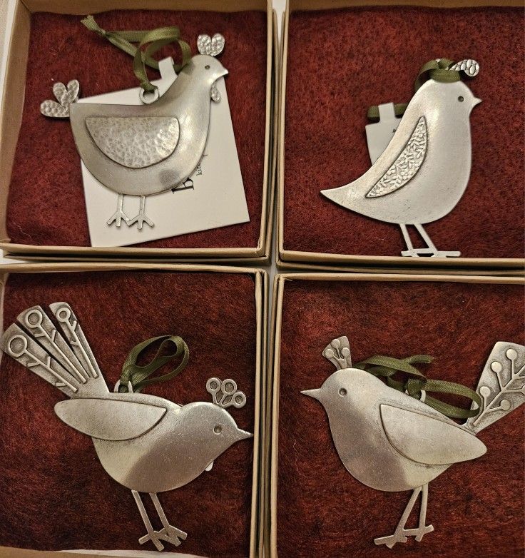 Beehive Handmade: Holiday Ornaments Set Of Four Birds