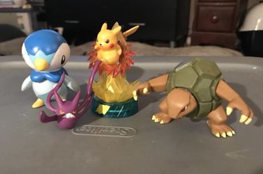 Pokémon figurines