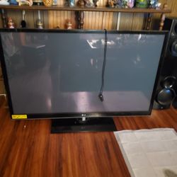 65in LG Flat Screen TV For Sale 