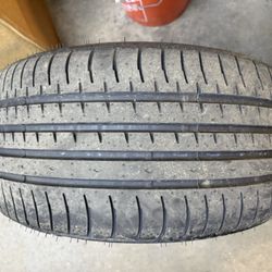 Accelera Tires 265/35/18