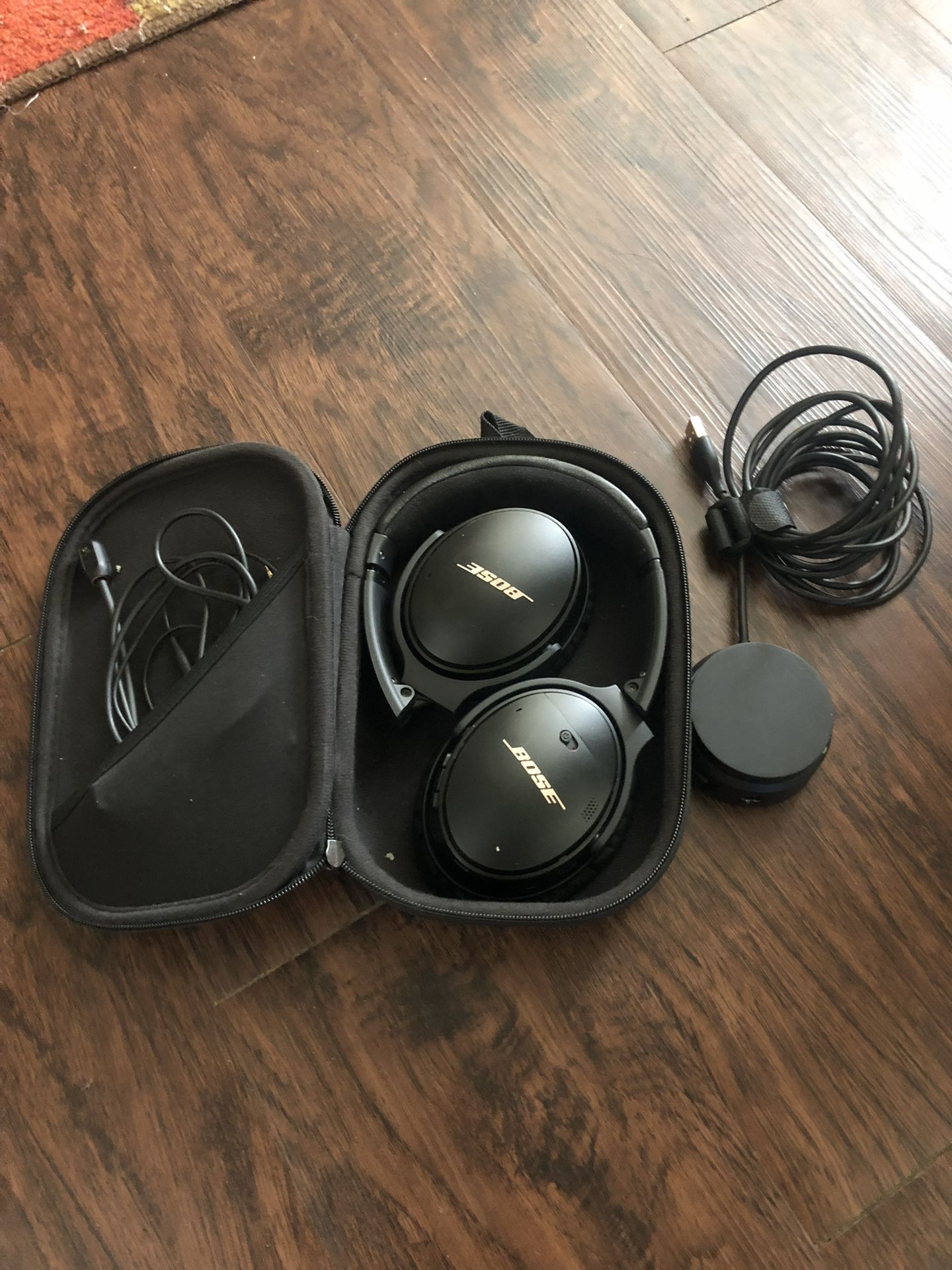 Gaming Bose Headset 🎧 Bluetooth READ DESCRIPTION NO BOX 📦 PICK UP ONLY NO TRADE👉FIRM ON PRICE👈 💲125 ONLY CASH 💵 