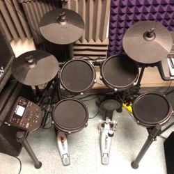 Alesis Nitro Mesh Drum Set