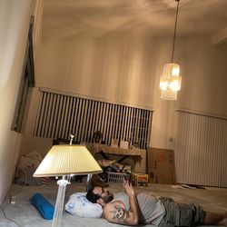 Single Lamp Very Bright.