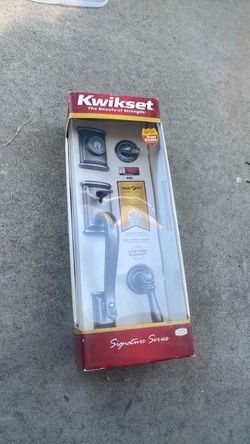 Kwikset Ashfield Handle set with Deadbolt