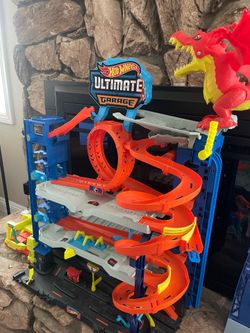 CASH ONLY Hot wheels City ultimate garage dragon