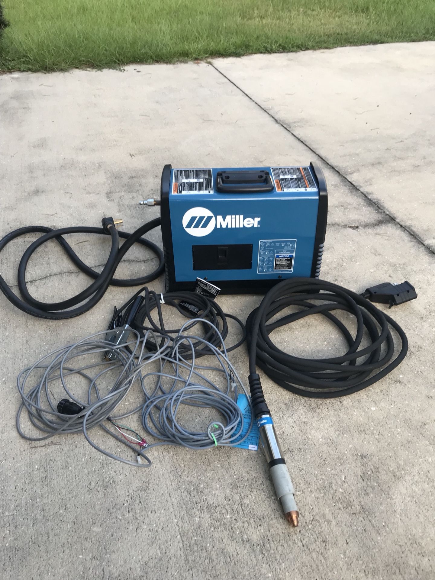 Miller Spectrum 875 Plasma Cutter