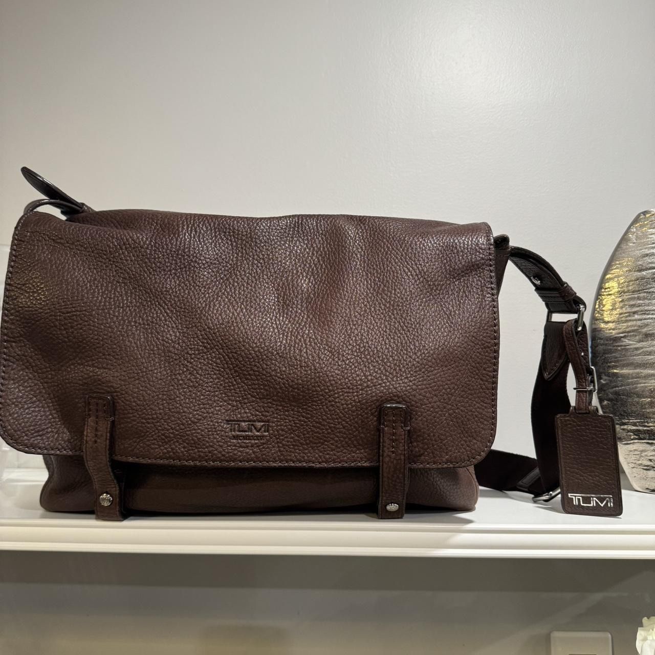 Authentic TUMI Leather Messenger Bag – Alpha/Beacon Hill Collection 2004.