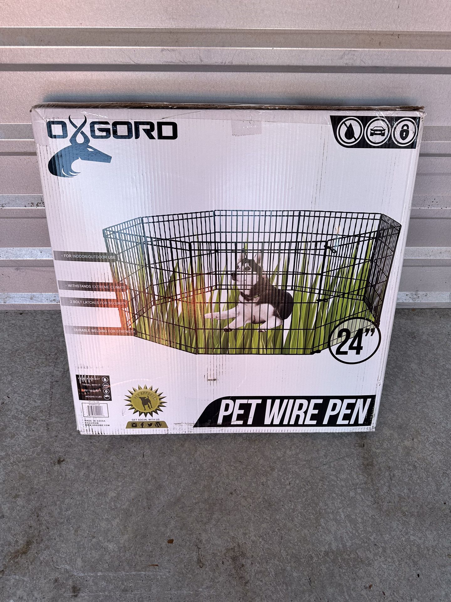 Pet Pen 24” High Wire - Folding - 8 Panel with Door - NIB - Cheap