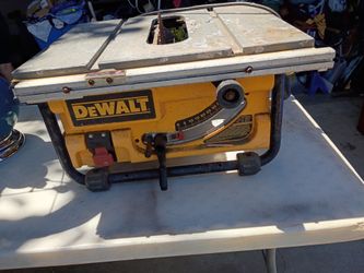 DeWalt saw
