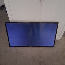 40" Flat Screen Element LCD TV