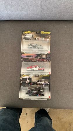 Hot wheels premium team transport
