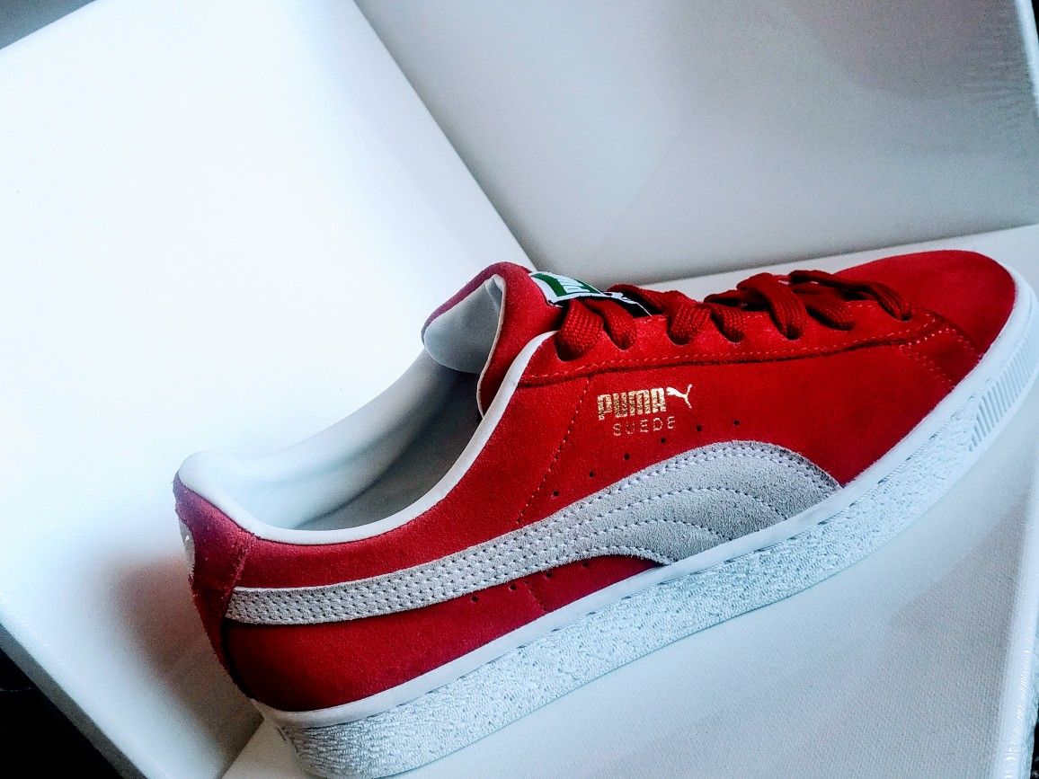 Puma's Shoes 