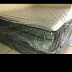 King size new thick pillow top bed can deliver 