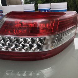 2010-2011 Toyota Camry Right Taillight  