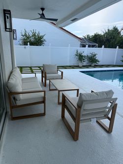 NEW IN BOX Wade Logan Arunas 5-Person Outdoor Patio Set – Retail $840
