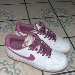 nike air force 1’s size 10.5