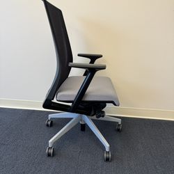 Haworth Very Desk Chair
