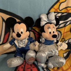 Disneyland DREAM FRIENDS Mickey & Minnie Plushies