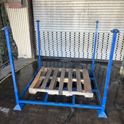Warehouse Stacking Portable Rack.