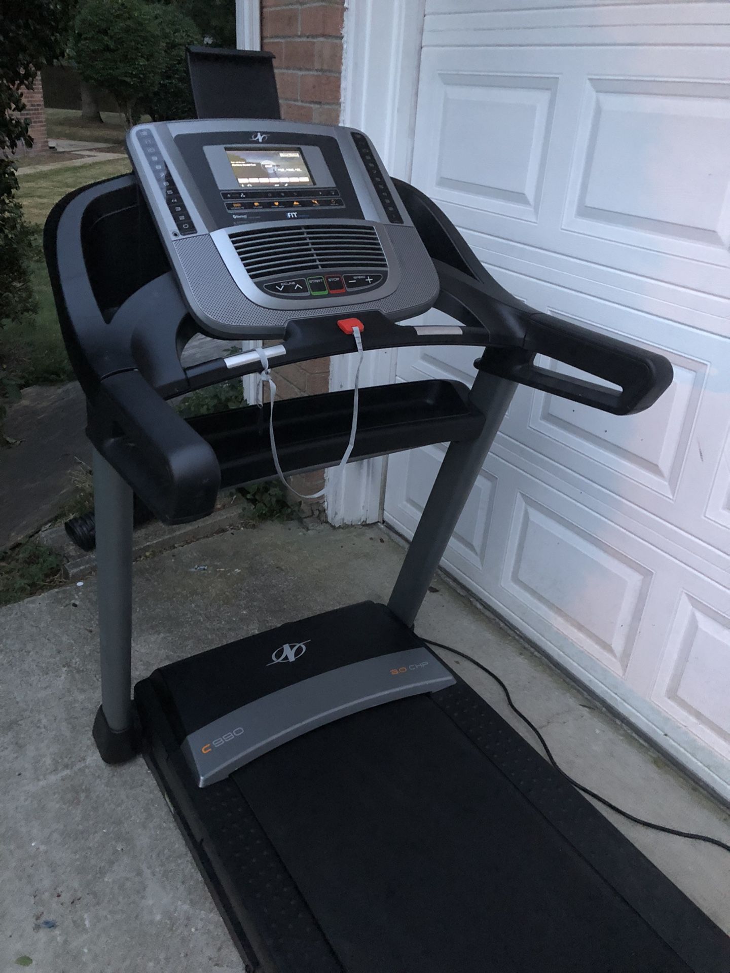 NordicTrack C990 Treadmill for Sale in Hampton, VA OfferUp