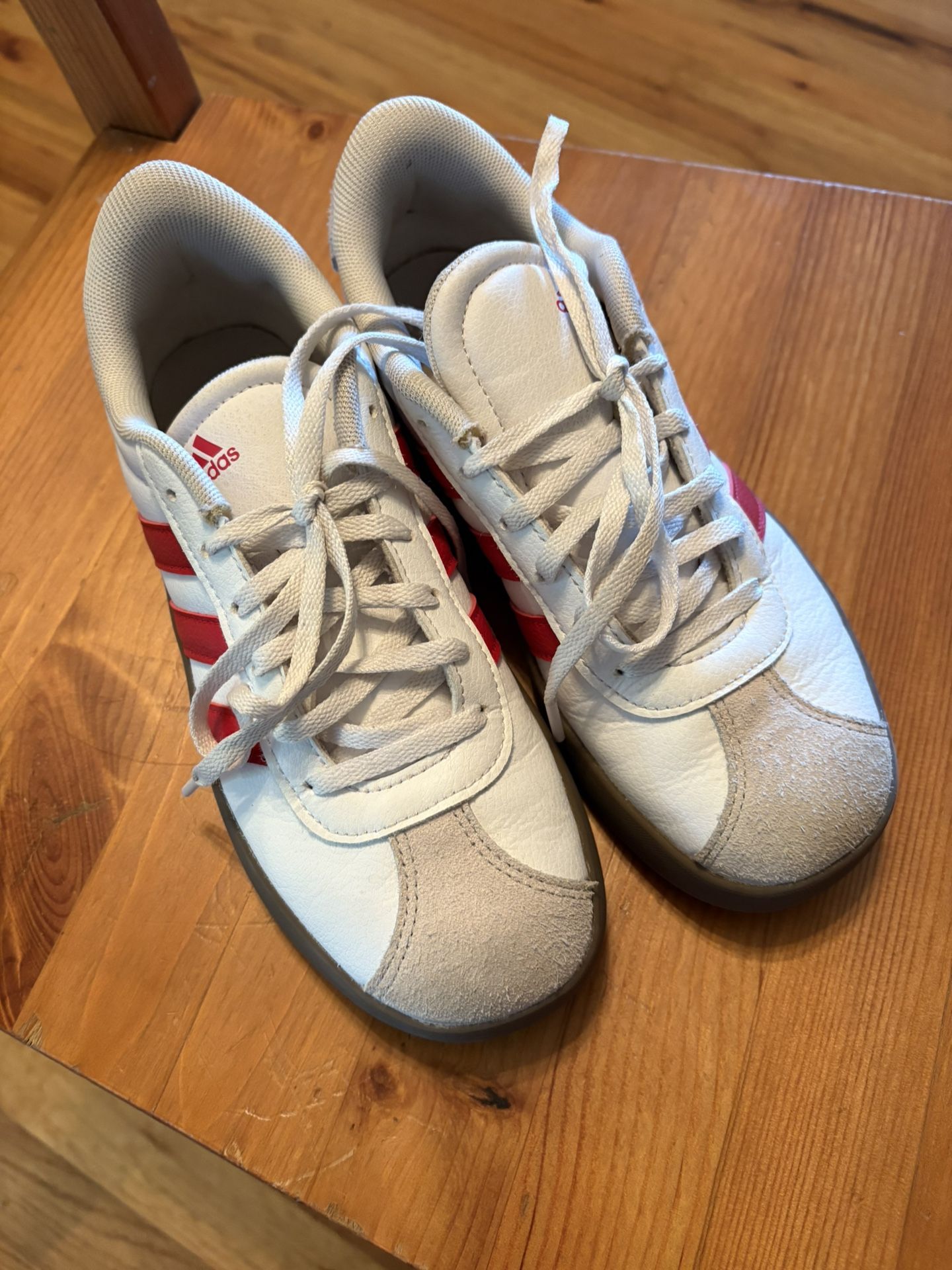 Adidas Big Kid V1 Court Shoes 3.0 Size 4