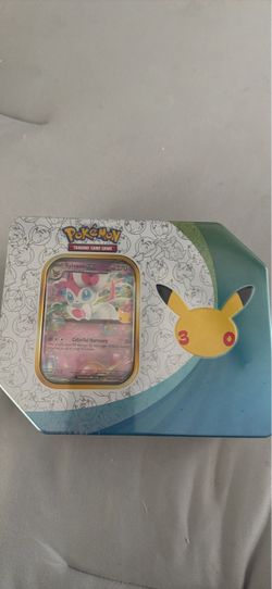 Pokémon Sylveon Trading Card Tin