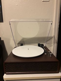 Vinyl Record Player Turntable with Built-In Speakers