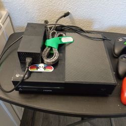 Xbox One, 3 Controllers