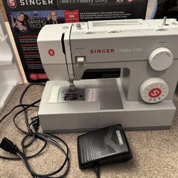 Singer 4411 Heavy Duty Sewing Machine