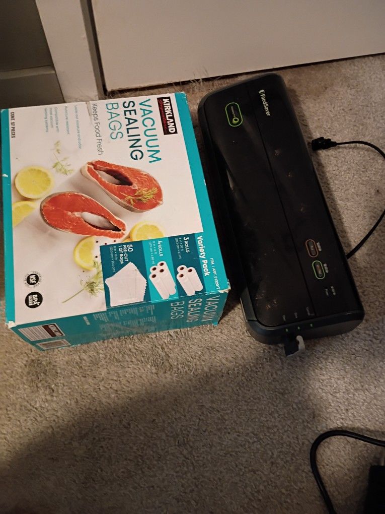 Vacuum Sealer + Bags
