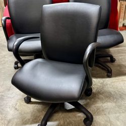 Black Leather Desk / Conference Chairs