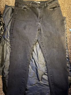 Black Levi’s Women Jeans 
