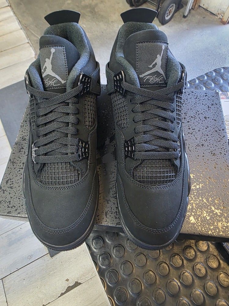 Jordan 4 Black Cat