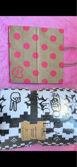 Victoria’s Secret/PINK Blanket