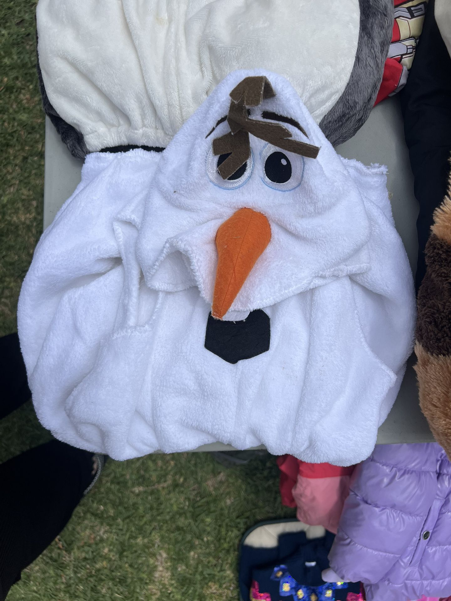 Olaf Costumes (3-4T & 6yrs)