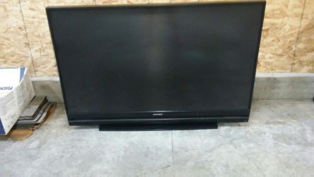 Nice 60 tv works great