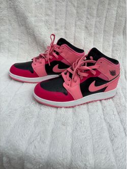 Jordan  6Y women 7.5