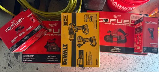 Milwaukee/Dewalt Tool Bundle