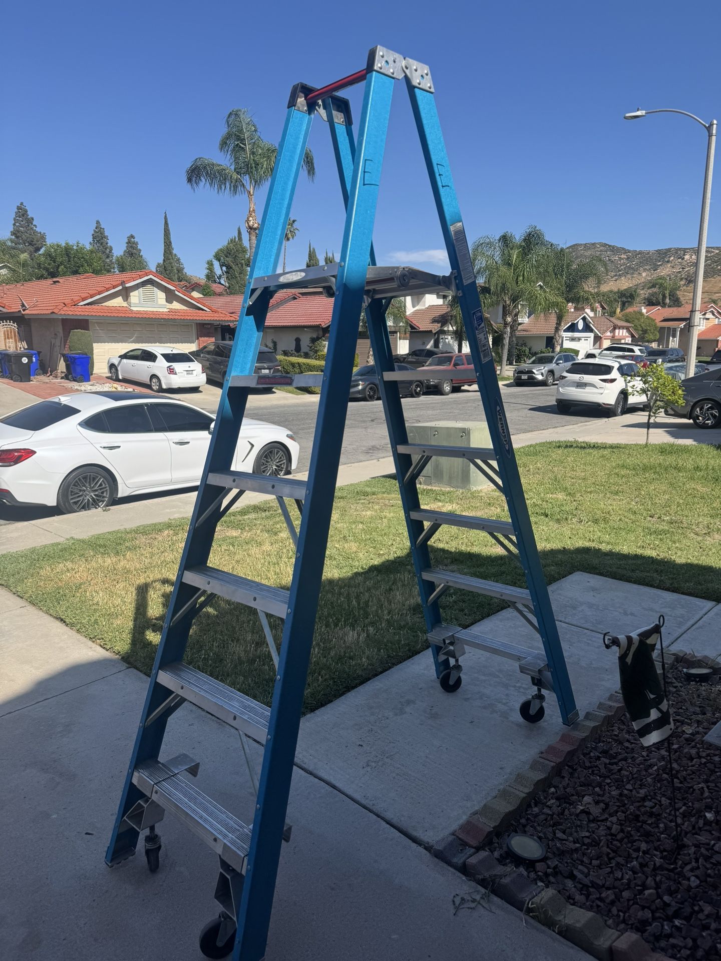 🔥 6FT WERNER FIBERGLASS LADDER – HEAVY DUTY 🔥