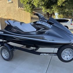 2013 Yamaha VX Deluxe Low Hours