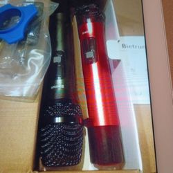 BIETRUN    WIRELESS UHF MICROPHONES 