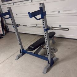 Weight bench with Bar and Plates