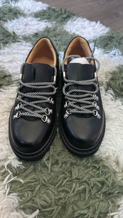 Paper straight shoes