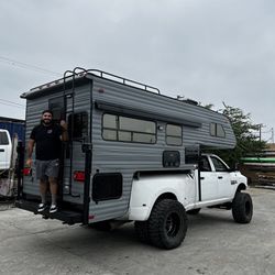 Lance 990 Truck Camper 