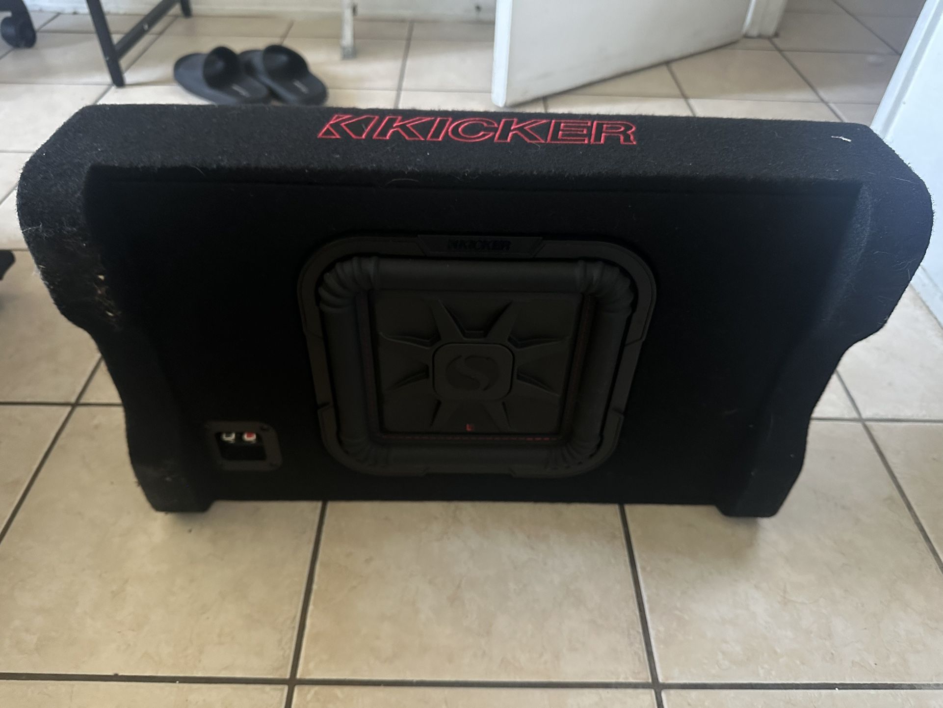 kicker subwoofer 