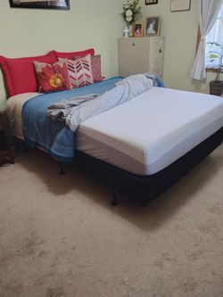 Queen size bed