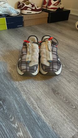 nike pg 4 grey plaid size 9 men’s