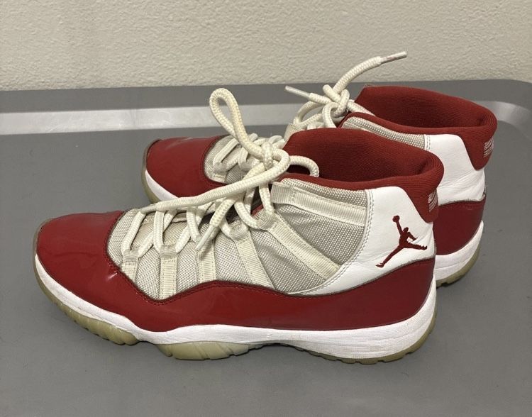 Nike Air Jordan 11s Retro Cherry Mens Size 10.5