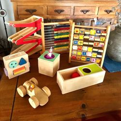 Kids Lovevery Montessori bundle toys