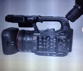 Canon 4k  xf605 camcorder